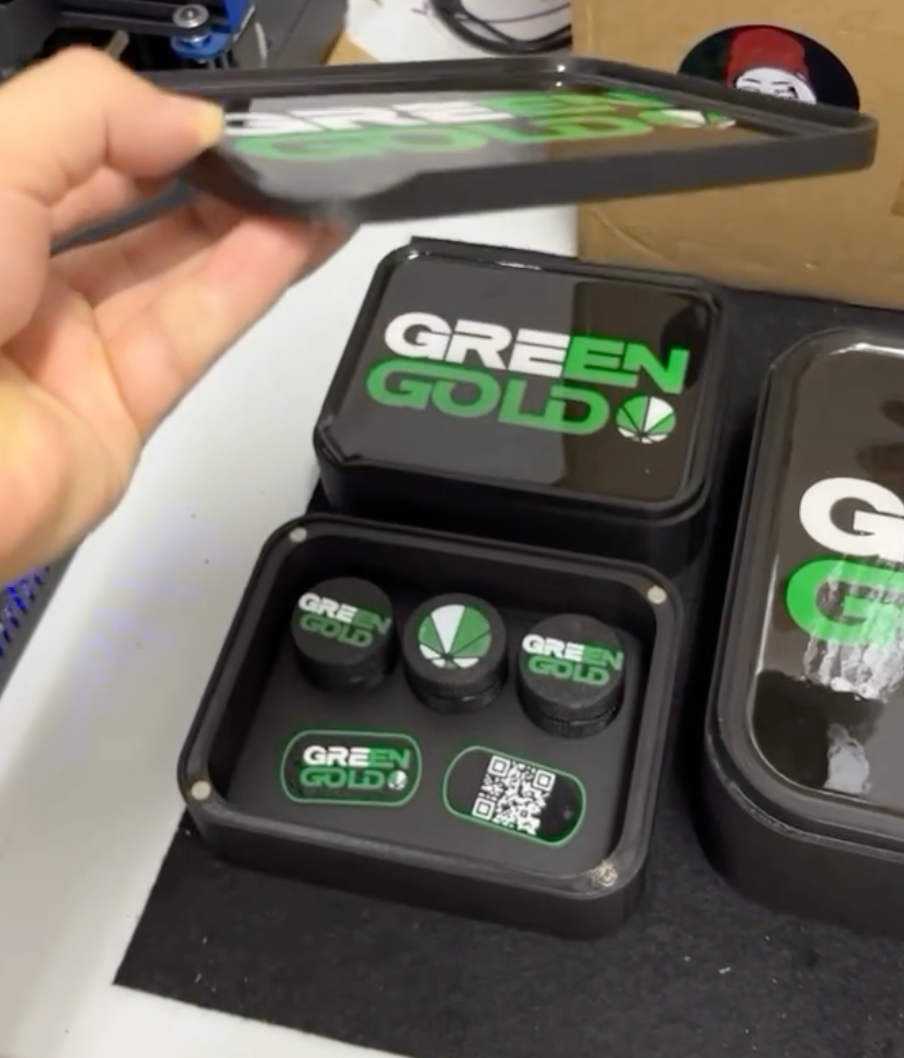 Small Custom Presentation Box, with Magnetic Resin Top and Jars with your Logo