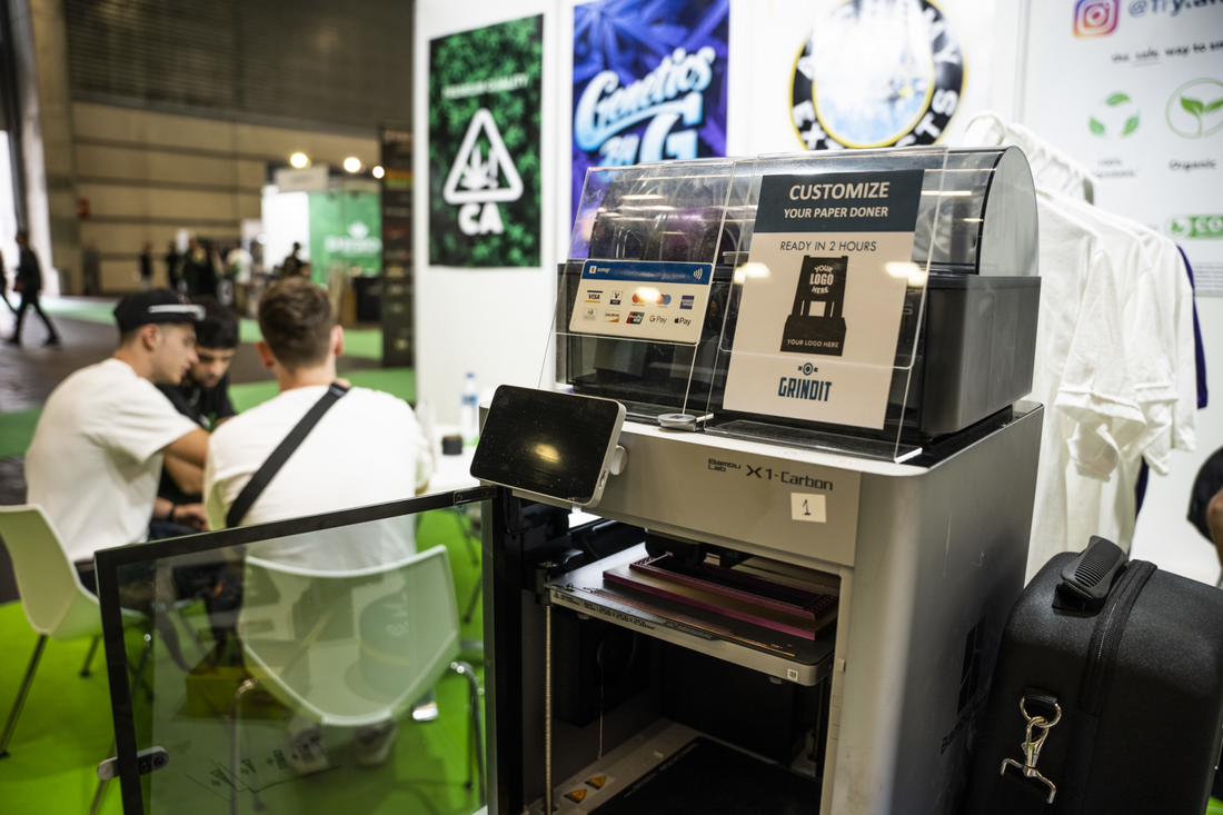 Why Custom Cannabis Accessories are a Must for Dispensary Branding